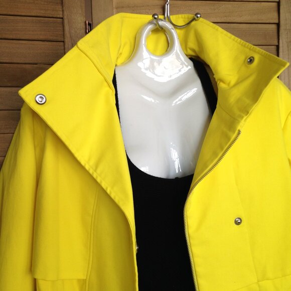 donated ***** New Super Bright, Thick, Comfy, Gorgeous fitting Top/Jacket - Picture 14 of 16
